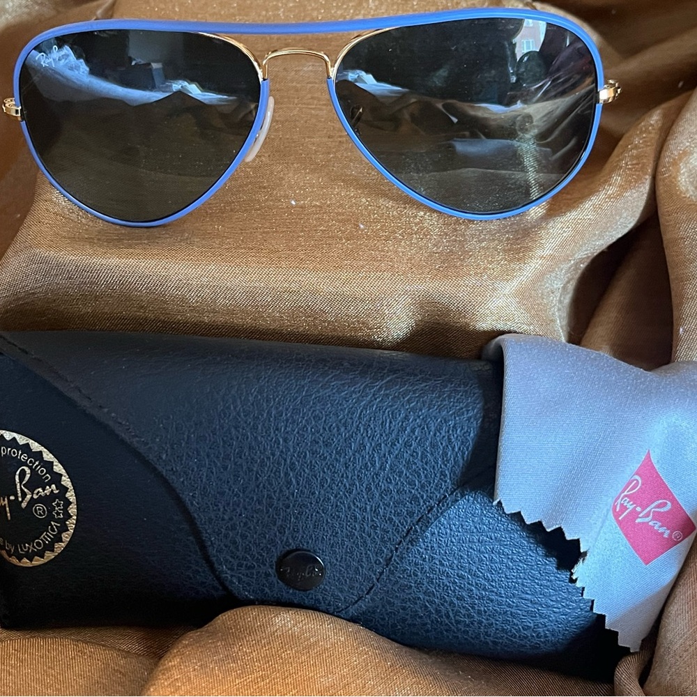 New Women Ray-Ban Aviator Sunglasses with Gold Frame and Blue Accents